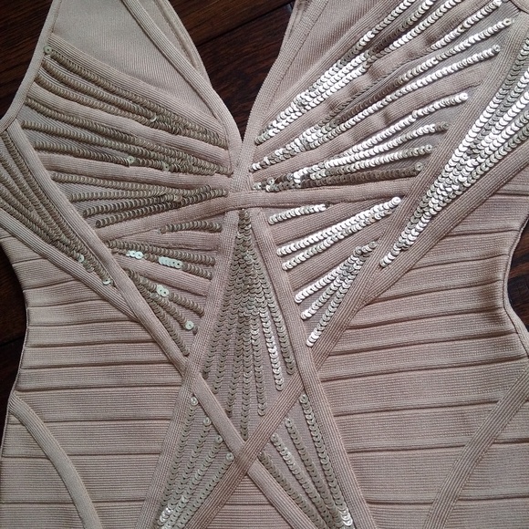 NWT Herve Leger Christy Leather Sequin Sunburst Beaded Rose blush Dress S - Picture 2 of 7